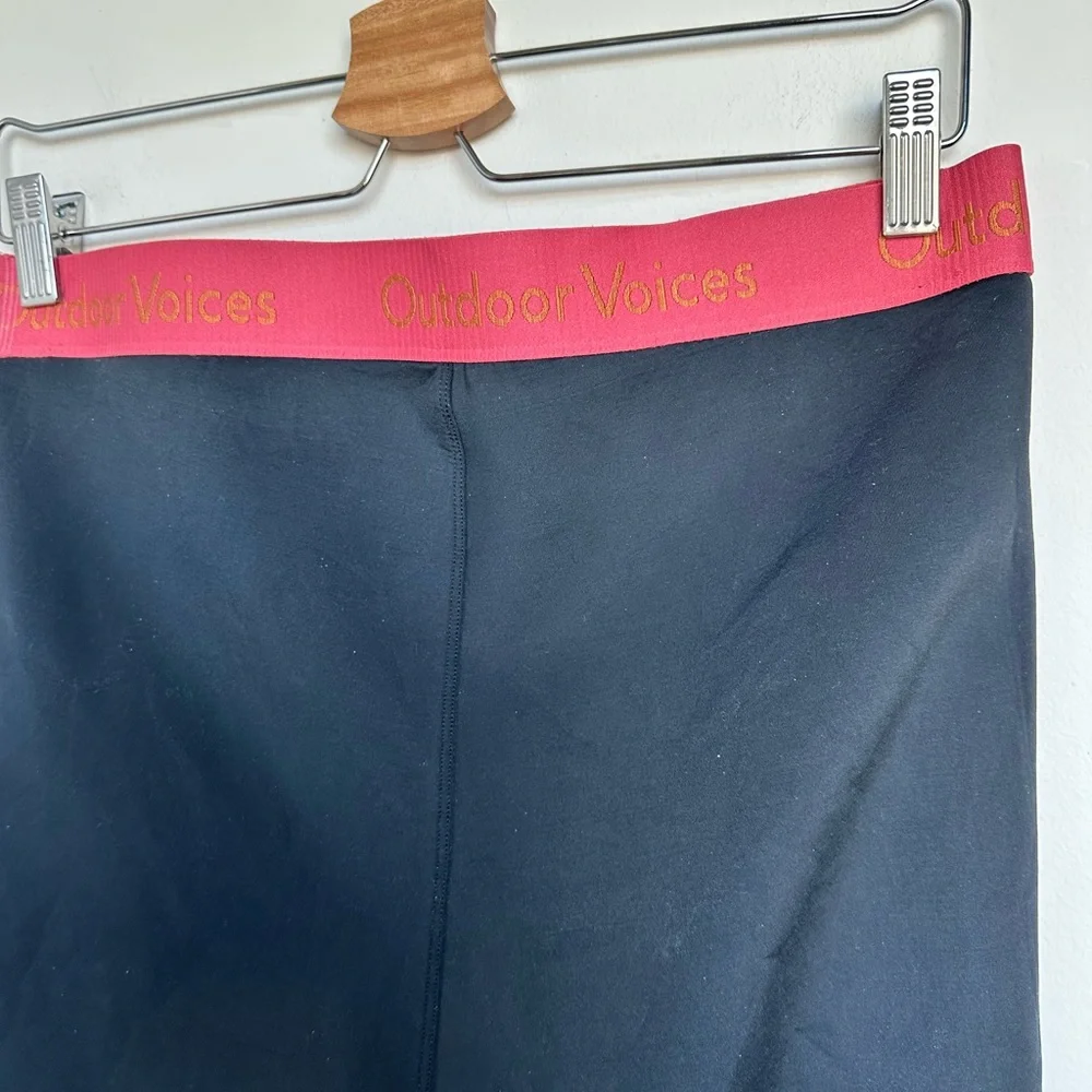 Outdoor Voices Black and Pink Smooth Leggings Size L - Picture 9 of 13